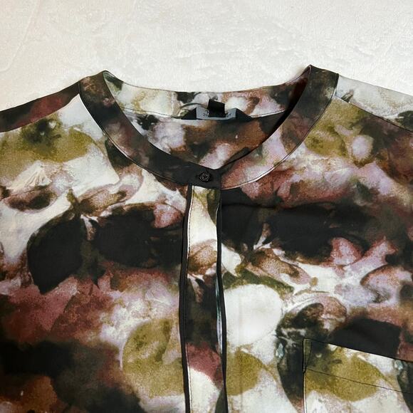 Simply Vera Vera Wang Floral Quarter Button Up Blouse Size XXL Bloomcore - Picture 3 of 9